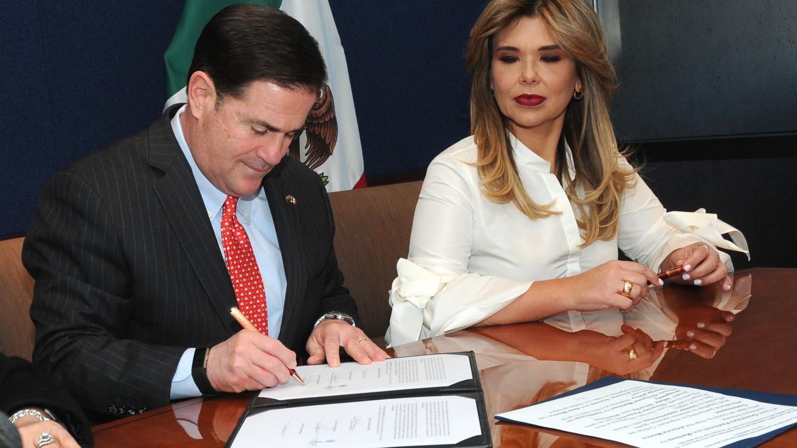 Ducey approves pact to let New Mexico pipe natural gas through Arizona to Sonora